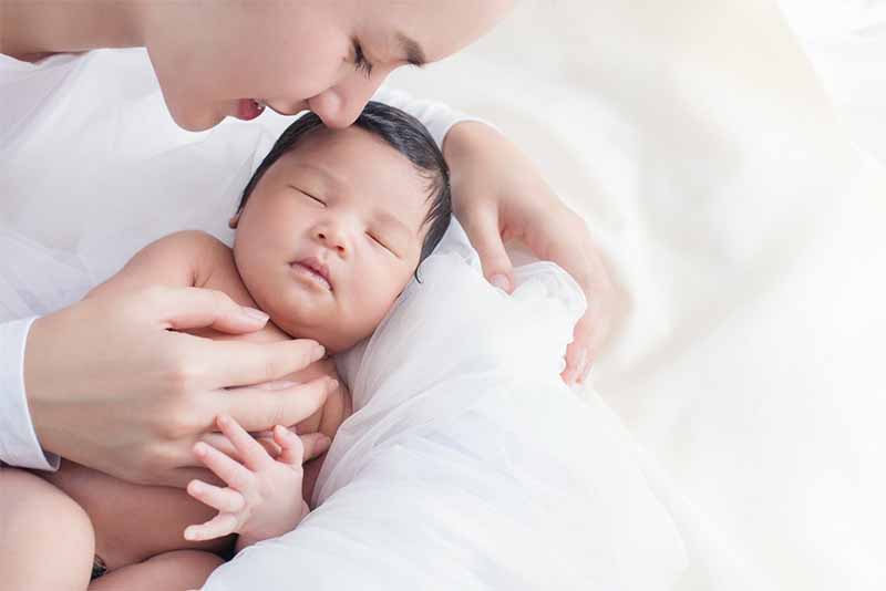 Sinh con số mấy? Mơ thấy sinh con là điềm lành hay dữ?