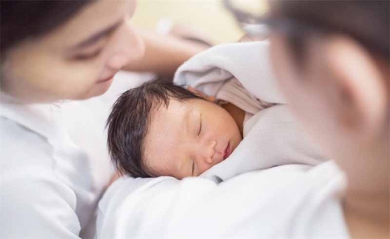 Sinh con số mấy? Mơ thấy sinh con là điềm lành hay dữ?